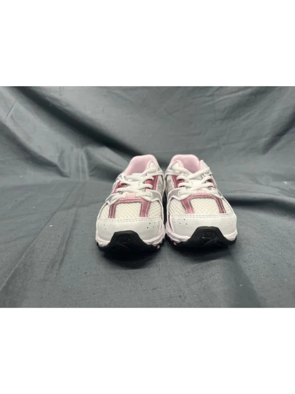 New Balance Toddlers 530 Sneakers Lace Up IZ530RK White Pink Size 8 NEW IN BOX!